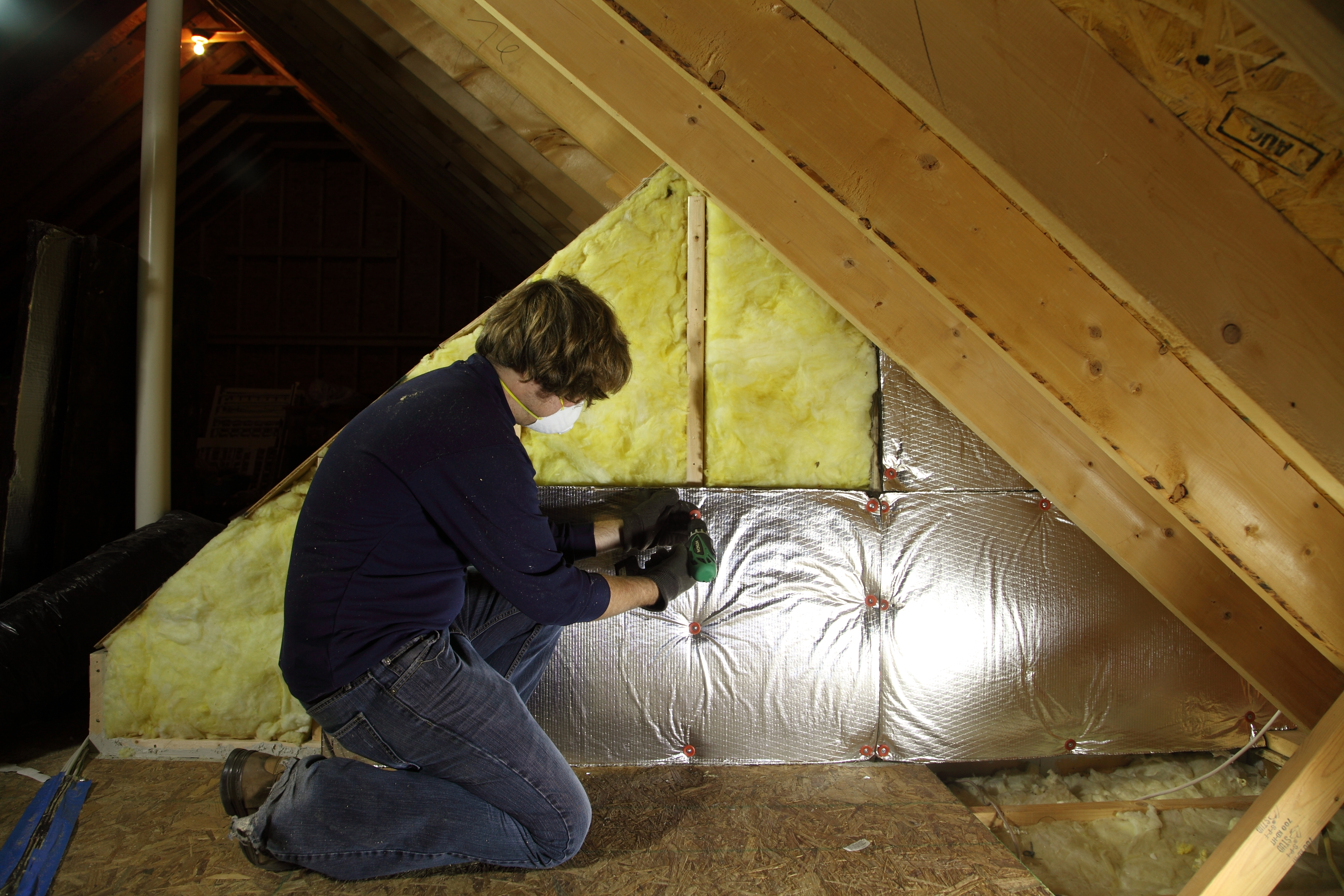 Insulation Contractor Marketing: How to Fill Your Schedule in Both Peak Windows