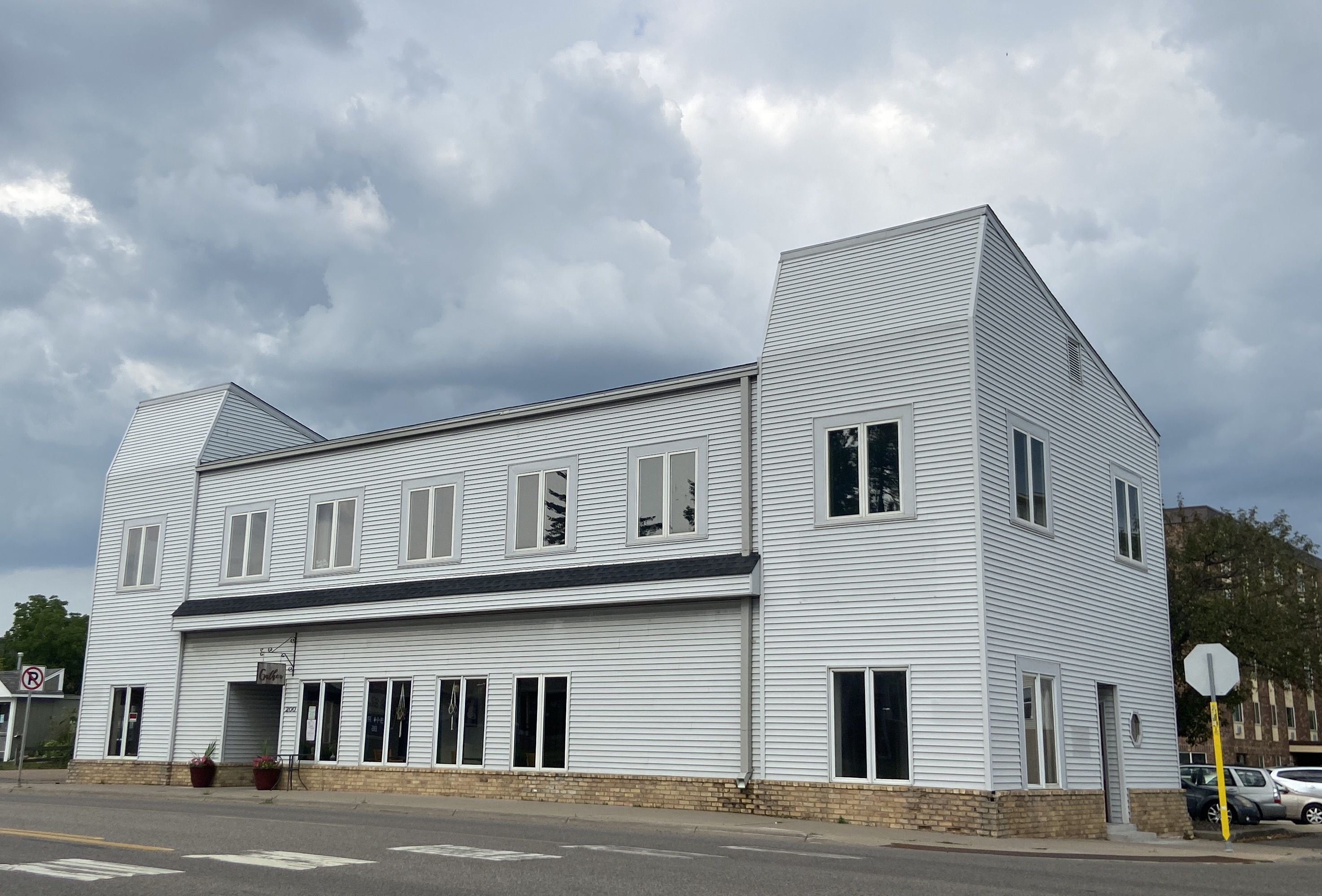 Siding Contractor Marketing: How to Fill Your Season Before Storm Chasers Show Up